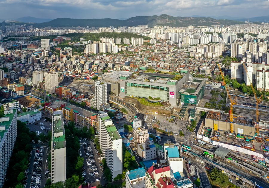 청량리역 광장과 주변 주거지의 2020년 5월 전경